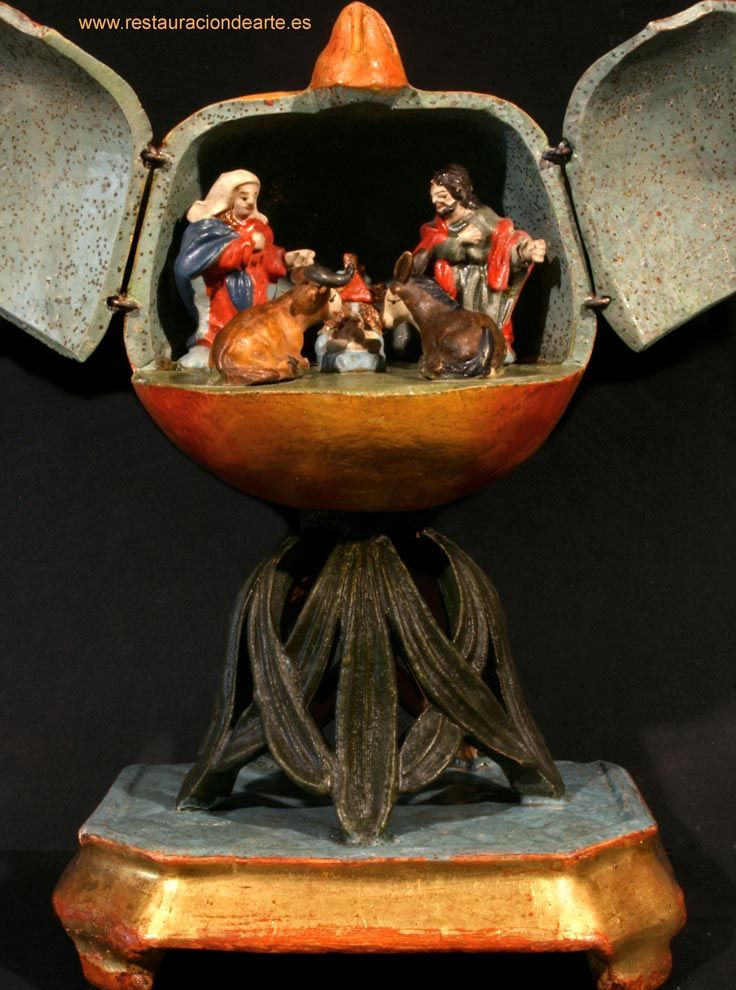restauración de figura de granada con interior de Belen o Nacimiento